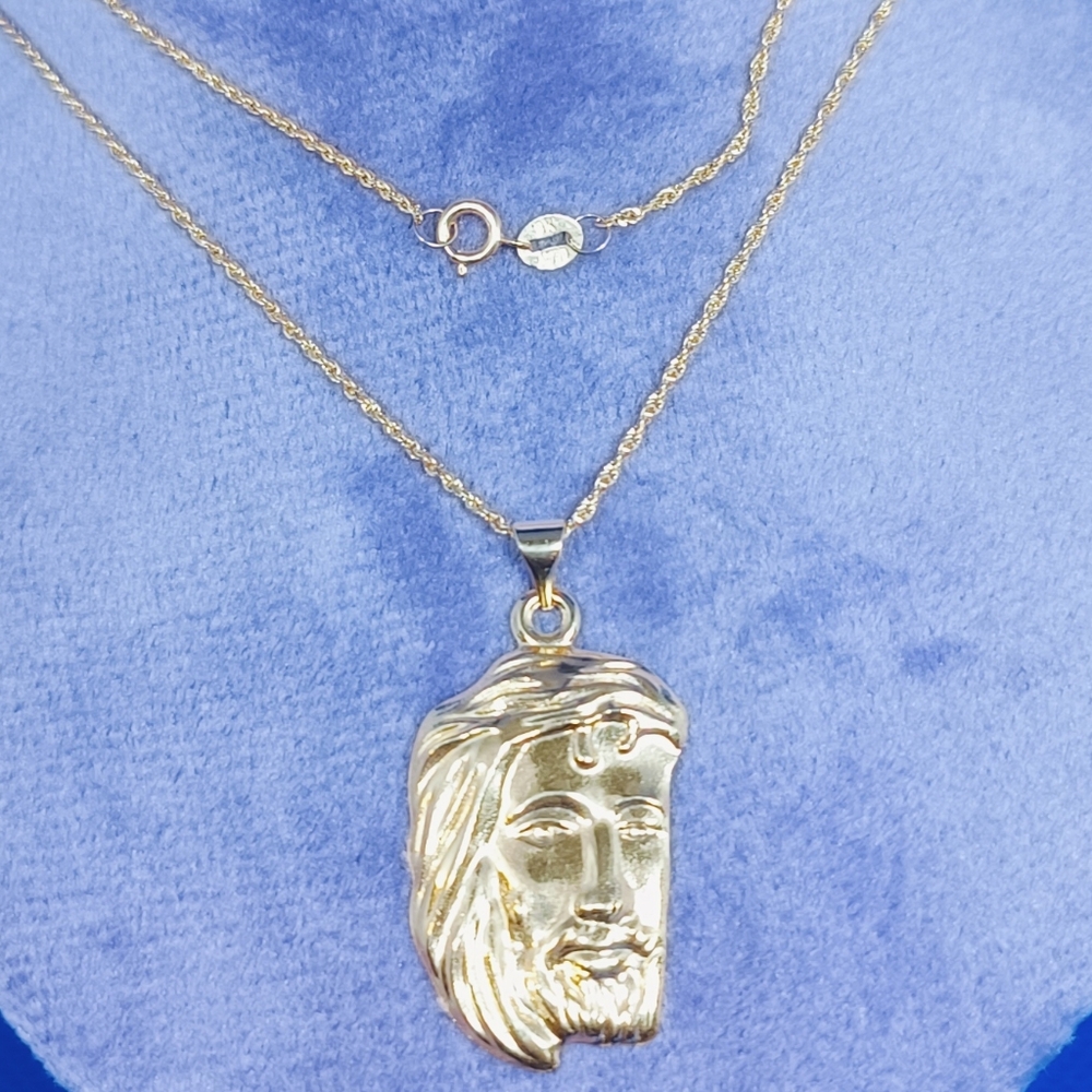 Jesus pendant With rope chain Code 750 18k Saudi Gold Pawnable Real Gold 1.2grms